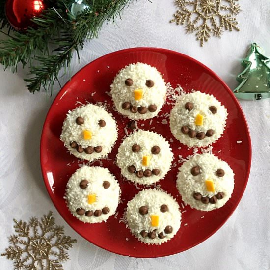 Snowman Cupcakes - Recipe photo by mygorgeousrecipes