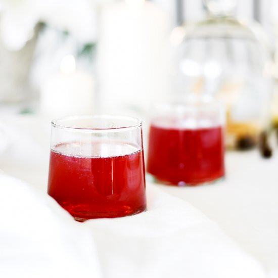 Gin & Champagne Christmas Cocktail - Recipe photo by BoxwoodAvenue