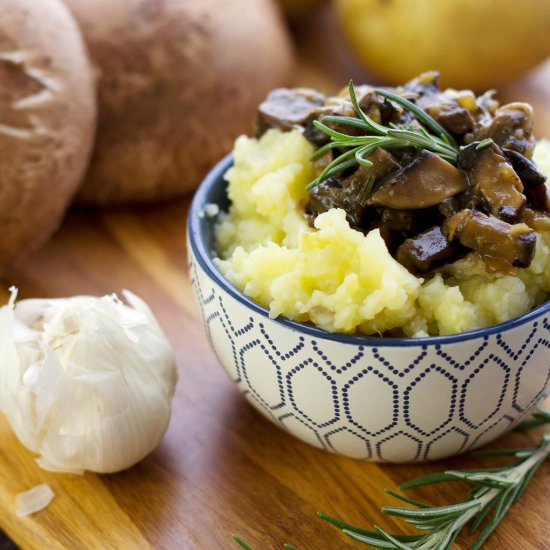 Cauliflower Mashed Potatoes & Gravy - Recipe photo by servingrealness