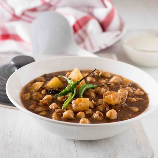 Chickpeas and Potato Curry - Recipe photo by Rekha K