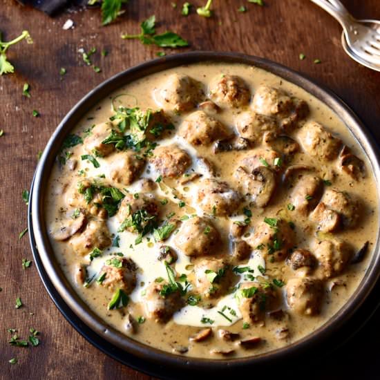 Creamy Swedish meatballs - Recipe photo by Bibbyskitchenat36