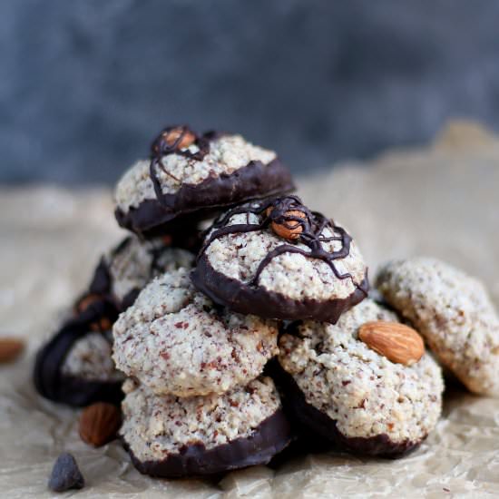 Rose Water Almond Macaroons - Recipe photo by thymeandtoast