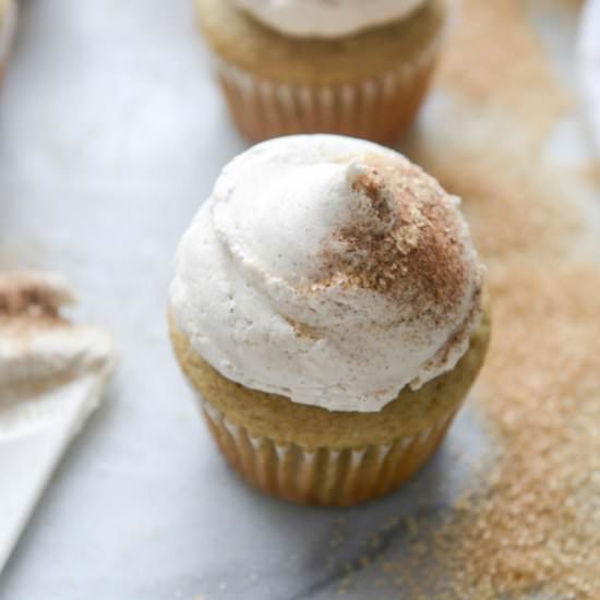 chai cupcakes - Recipe photo by HowSweetEats
