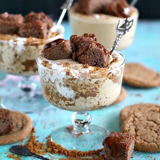 No Bake Gingerbread Cheesecake - Recipe photo by peasandpeonies