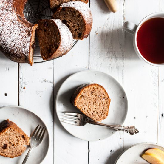 Vegan Applesauce Spice Cake - Recipe photo by thefullhelping