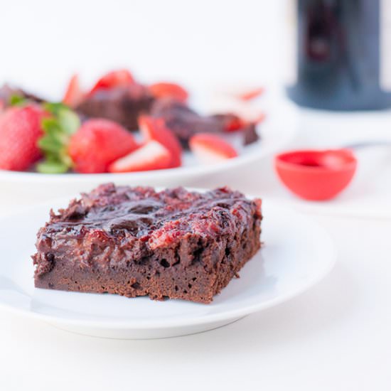 Strawberry Balsamic Brownies - Recipe photo by contemplating sweets