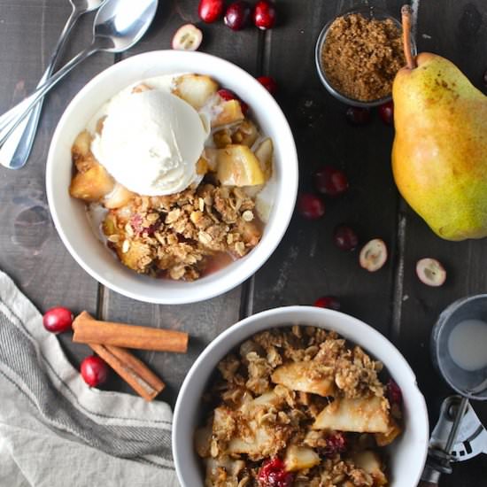 Pear Cranberry Crisp - Recipe photo by themillennialcook