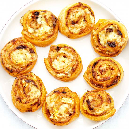 Tomato & Cheese Swirls - Recipe photo by 3KidsRecipes