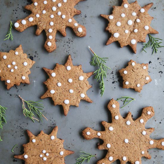 Healthy Gingerbread Cookies - Recipe photo by pure ella