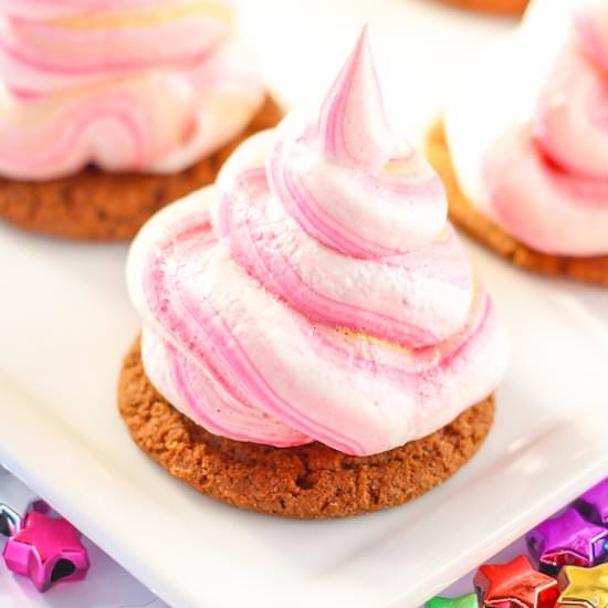 Holiday Ginger Snap Meringue Cookie - Recipe photo by BriteandBubbly