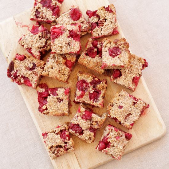 Cranberry & Pecan Porridge Squares - Recipe photo by easypeasyfoodie