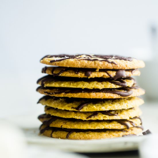 Chocolate Pistachio Shortbread - Recipe photo by foodfaithfitness