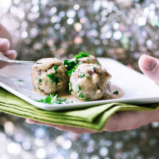 Swedish Cocktail Meatballs - Recipe photo by theviewfromgreatisland