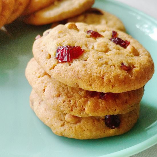Cranberry & white chocolate cookies - Recipe photo by Flours n frostings