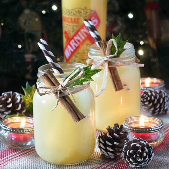 Festive Snowball Cocktail - Recipe photo by CharlottesLivelyKitchen