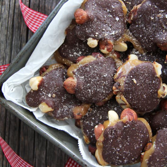 Caramel Chocolate Nut Clusters - Recipe photo by aprettylifeinthesuburbs