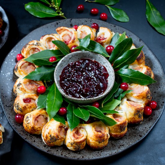 Festive Sausage Roll Wreath - Recipe photo by KitchenSanctuary