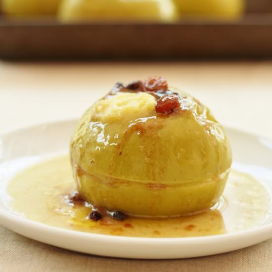 Baked Apples with Mincemeat - Recipe photo by easypeasyfoodie