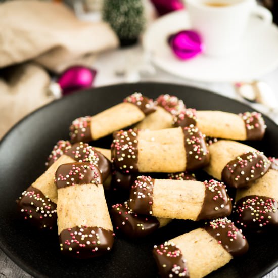 Maple Hazelnut Cookies - Recipe photo by platedcravings