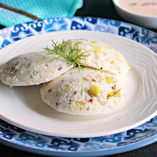 Field Beans Idlis (Steamed Cakes) - Recipe photo by Aromatic Cooking