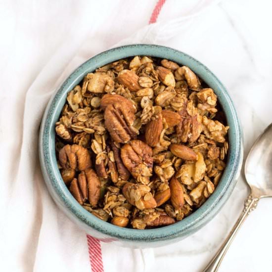 Superfood Gingerbread Granola - Recipe photo by nourishedtheblog