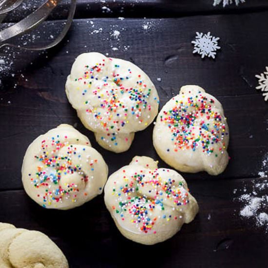 Italian Knots - Recipe photo by Chasingtheseasons
