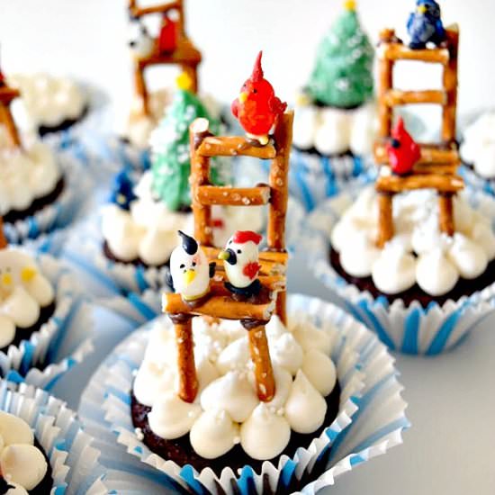 Winter Bird on Chairs Cupcakes - Recipe photo by sugarswings