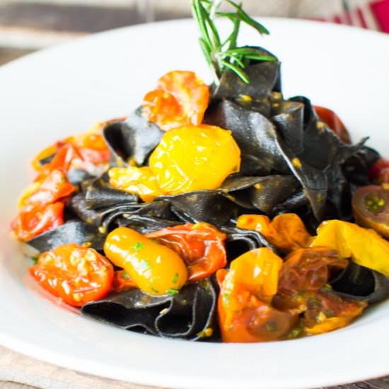 Squid Ink Pasta and Cherry Tomato - Recipe photo by hungerthirstplay