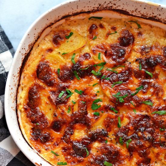 Cheesy Potatoes Au Gratin - Recipe photo by loveandfoodforeva