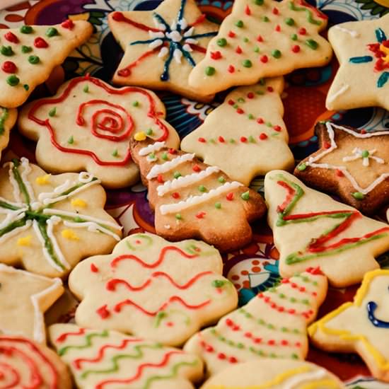 Holiday Vanilla Shortbread Biscuits - Recipe photo by maryanecuisine