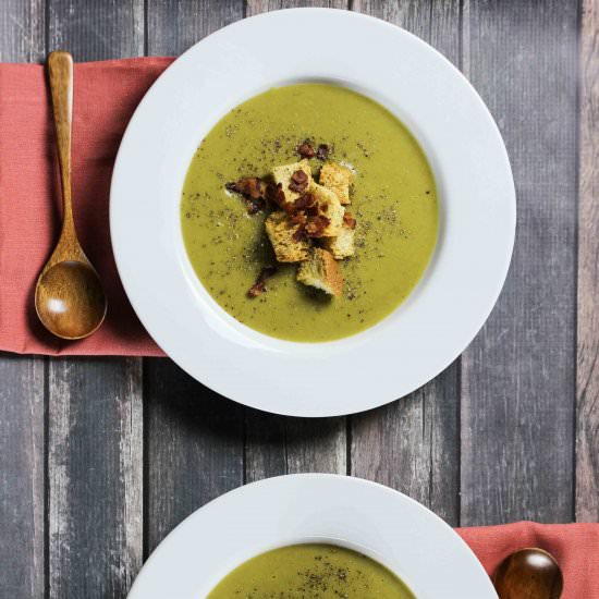 Potato Leek Soup with Bacon Crouton - Recipe photo by mordenh