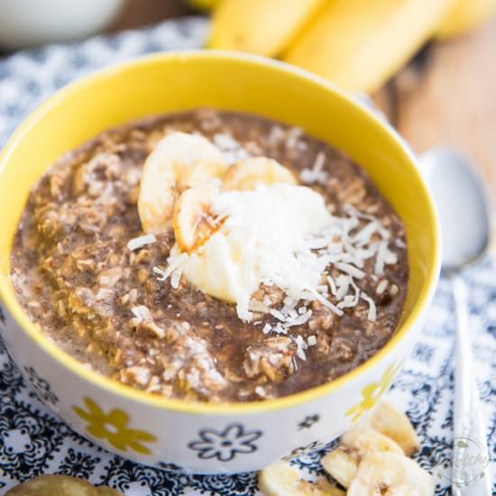 BANANA BREAD OVERNIGHT OATS - Recipe photo by The Healthy Foodie