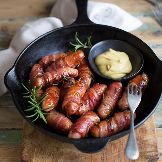 bacon wrapped sausages - Recipe photo by drizzleanddip