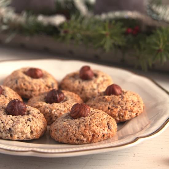 German Hazelnut Macaroons – Nussmak - Recipe photo by adinutza