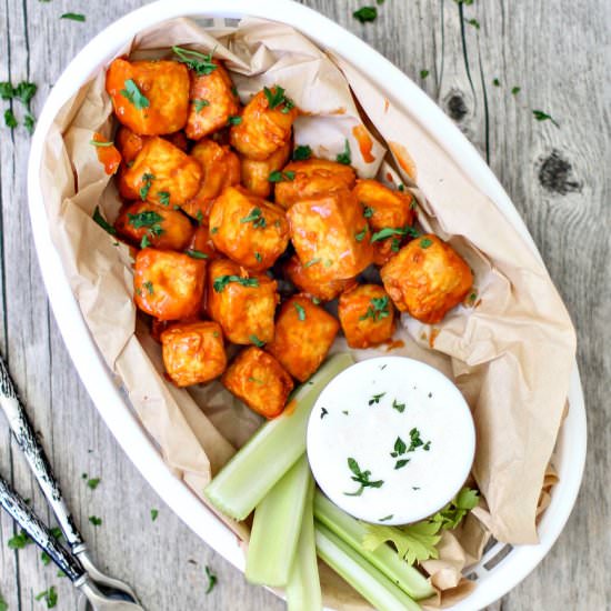 Crispy Buffalo Tofu Bites - Recipe photo by killingthyme
