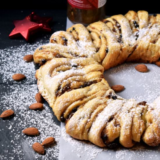 Christmas Classic Mincemeat Wreath - Recipe photo by Rous Sweet Corner