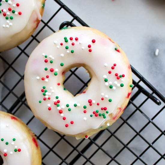 Christmas Funfetti Donuts - Recipe photo by Unusuallylovely