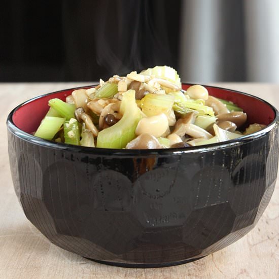 Celery and Shimeji Stir Fry - Recipe photo by dailycookingquest