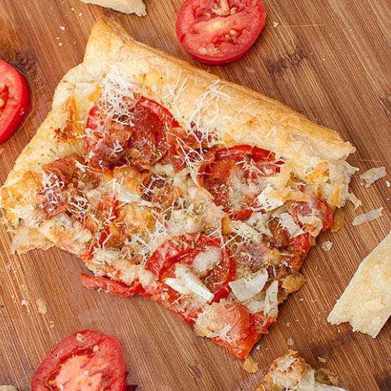 Bacon Tomato and Parmesan Tart - Recipe photo by TheItMom