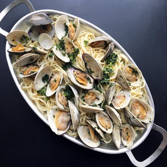 Spaghetti con Vongole - Recipe photo by BazaarLazarr