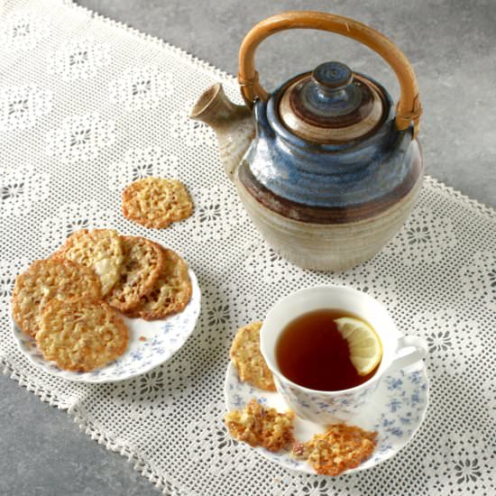 Orange-Almond Lace Cookies - Recipe photo by marilenaskitchen