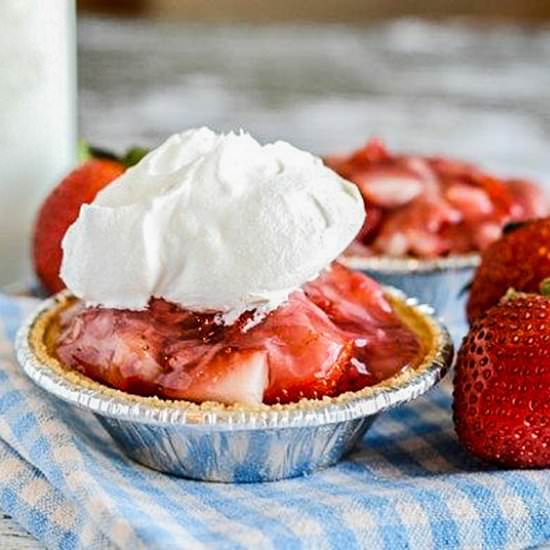 Just Strawberry Pie - Recipe photo by TheItMom
