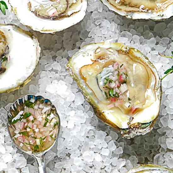 Oysters with Thyme Mignonette - Recipe photo by garlic and zest
