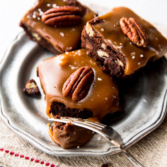 Salted Caramel Turtle Brownies - Recipe photo by sallysbakingaddiction