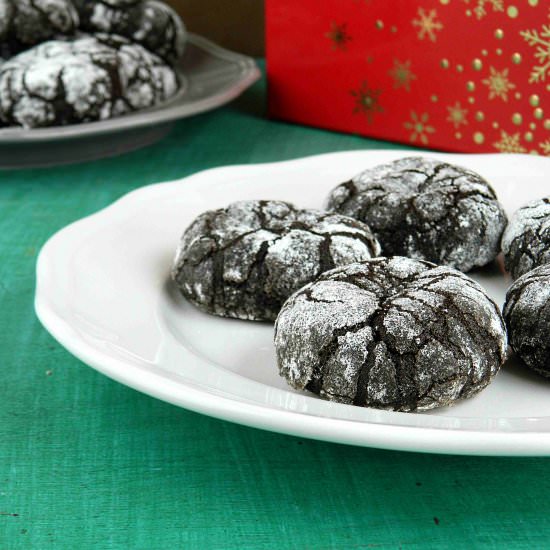 Chocolate Crinkle Cookies - Recipe photo by Nitha Kitchen