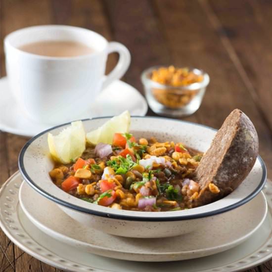 Mumbai Misal Pao - Recipe photo by Rekha K