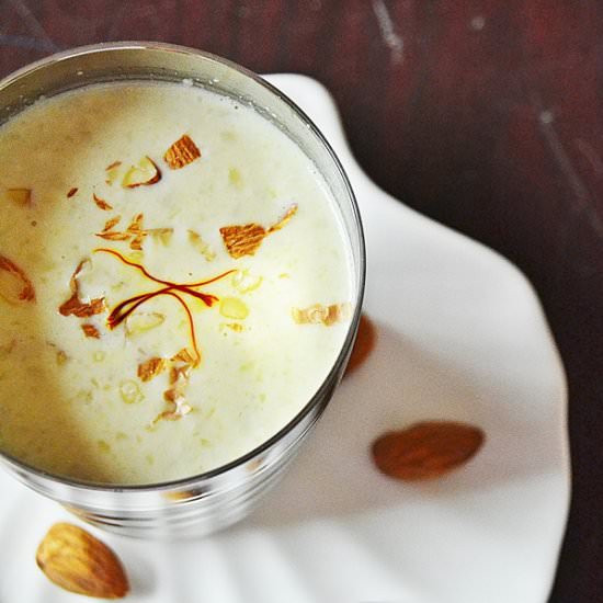 Badaam Paal/ Almond Milk - Recipe photo by sweettoothraf