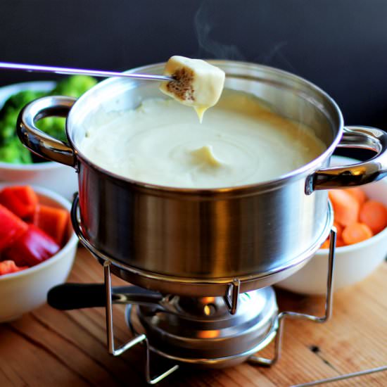 Healthy Vegan Fondue - Recipe photo by Emily Honeycutt