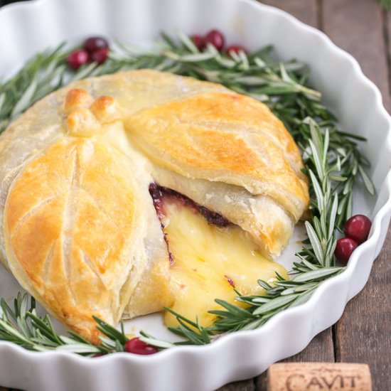 Cranberry Brie en Croute - Recipe photo by thatskinnychickcanbake