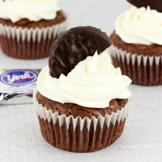 Peppermint Patty Brownie Cupcakes - Recipe photo by sugarspicefam